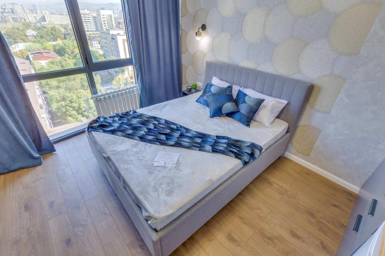 "Asaapart" Lamiya Apartment Алма Ата Екстериор снимка